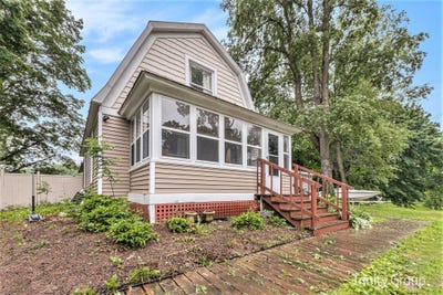 /international/us/912-124th-avenue-shelbyville-mi-110099978218/