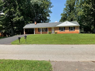 /international/us/80-winding-way-road-lynchburg-va-110101219051/