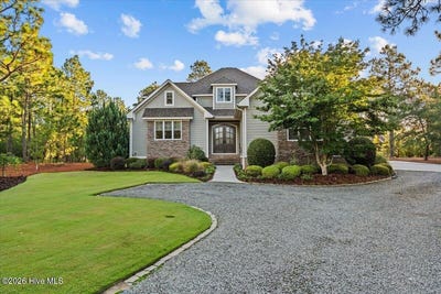 /international/us/102-gilbert-court-pinehurst-nc-110110365933/