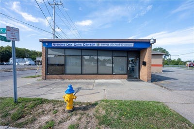 /international/us/300-hyde-park-boulevard-niagara-falls-ny-110102448925/
