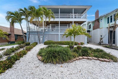 /international/us/12505-sunshine-lane-treasure-island-fl-110120095322/