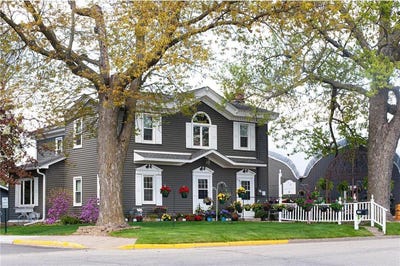 /international/us/438-w-kinne-street-ellsworth-wi-110107513652/