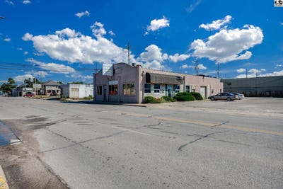 /international/us/410-n-adams-st-hutchinson-ks-110108030001/