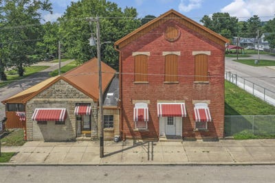 /international/us/220-w-main-street-circleville-oh-110100999405/