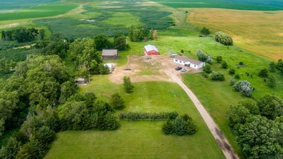 /international/us/41320-203rd-street-yale-sd-110108637781/