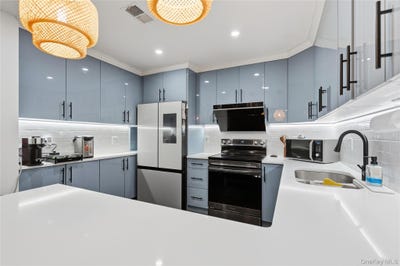/international/us/93-estate-drive-jericho-ny-110104158240/