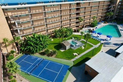 /international/us/14810-windward-drive-corpus-christi-tx-110106754733/