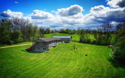 /international/us/6337-county-road-n-avoca-wi-110107841212/