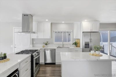 /international/us/7023-san-bartolo-carlsbad-ca-110106073902/