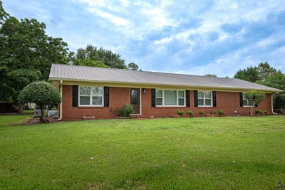 /international/us/281-peggy-drive-fort-valley-ga-110108936281/