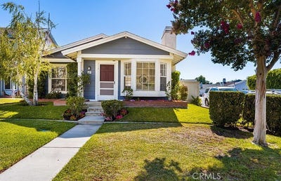 /international/us/25-snowapple-irvine-ca-110120736647/