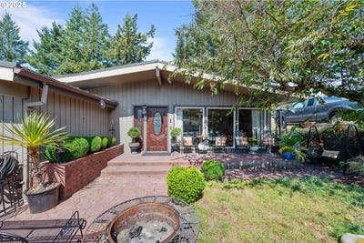 /international/us/760-oconnell-st-northbend-or-110107439100/