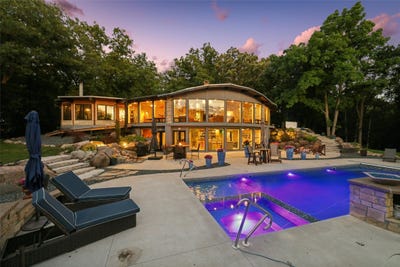 /international/us/33875-l-avenue-adel-ia-110109009418/