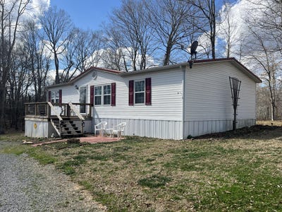 /international/us/3275-chance-road-columbia-ky-110106320163/