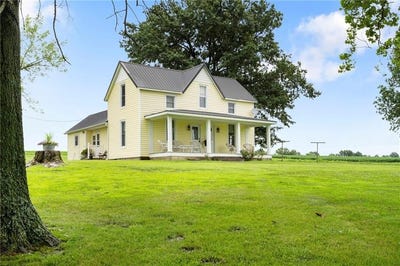 /international/us/12189-119-road-sweet-springs-mo-110107731280/