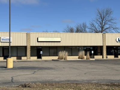 /international/us/1411-pate-plaza-drive-south-beloit-il-110105952985/