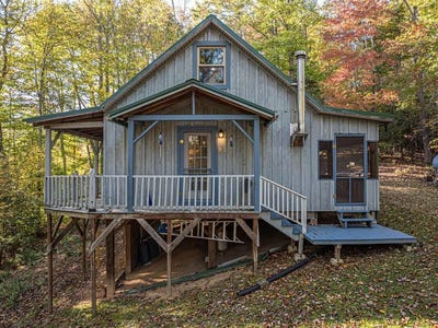/international/us/299-white-oak-ln-mountain-city-tn-110120741665/