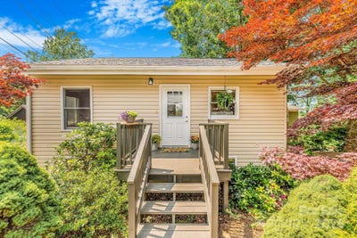 /international/us/64-mclain-street-asheville-nc-110100045452/