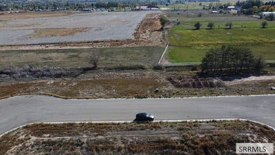 /international/us/3702-coopers-hawk-way-ammon-id-110120557026/