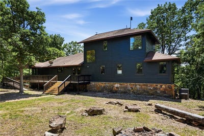 /international/us/206-county-road-114-eureka-springs-ar-110107818531/