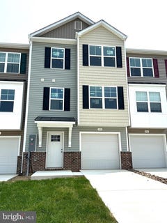 /international/us/90-moses-drive-martinsburg-wv-110099913107/