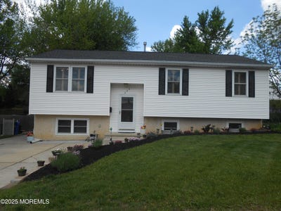 /international/us/603-bloomfield-drive-westampton-nj-110095907725/