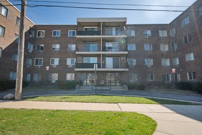 /international/us/9445-kenton-avenue-skokie-il-110107005471/