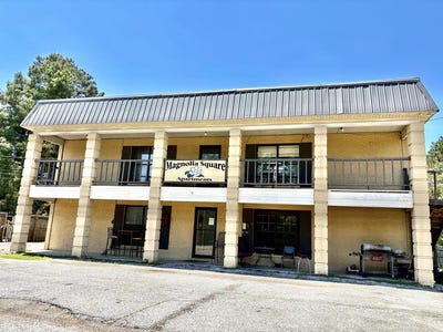 /international/us/823-n-main-st-calhoun-city-ms-110108437371/