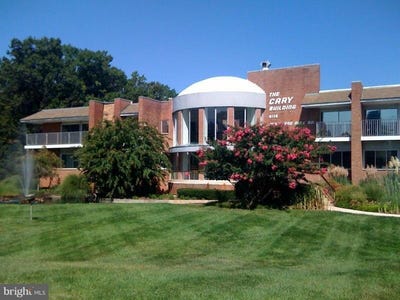 /international/us/8136-old-keene-mill-road-springfield-va-110098465740/