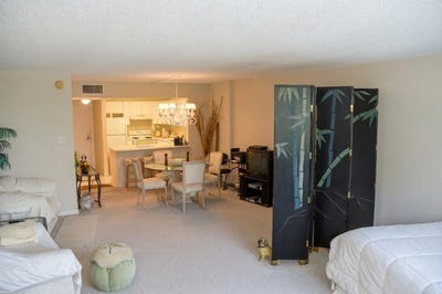 /international/us/2301-collins-avenue-miami-beach-fl-110108361716/