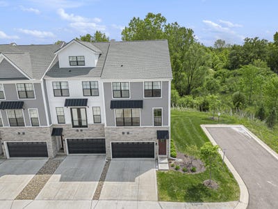 /international/us/2990-stoke-way-ann-arbor-mi-110099968631/