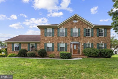 /international/us/100-vale-court-winchester-va-110110398293/