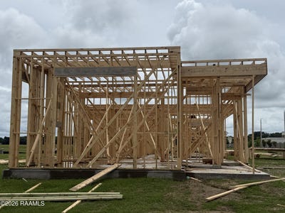 /international/us/402-broyles-street-youngsville-la-110108410616/