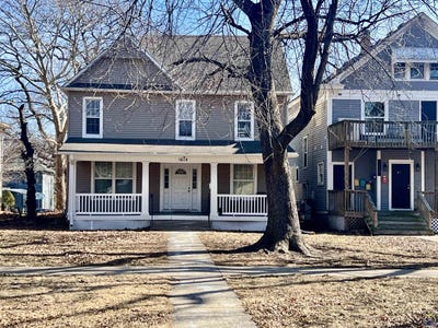 /international/us/1614-sw-college-ave-topeka-ks-110105705732/
