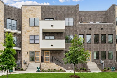 /international/us/304-golden-bell-lane-fort-worth-tx-110108224770/