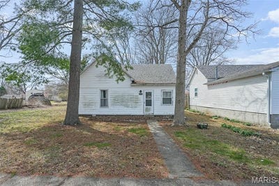 /international/us/322-main-street-harvel-il-110106694196/
