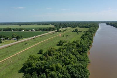 /international/us/hwy-124-jonesville-la-110108707767/