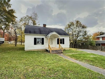 /international/us/30-wells-road-aurora-ny-110104418006/