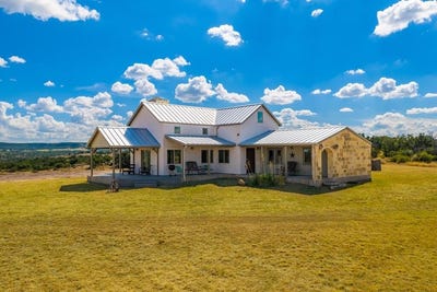 /international/us/2150-granite-springs-dr-fredericksburg-tx-110110373468/