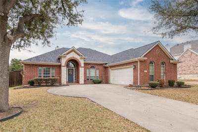 /international/us/608-walnut-hollow-drive-mansfield-tx-110106315516/