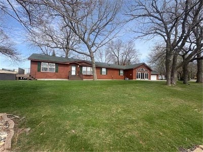 /international/us/67614-224th-street-darwin-mn-110107635879/