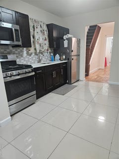/international/us/11649-147th-street-jamaica-ny-110105731881/