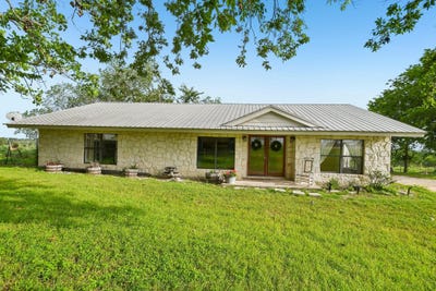 /international/us/2051-county-road-448-taylor-tx-110108470838/