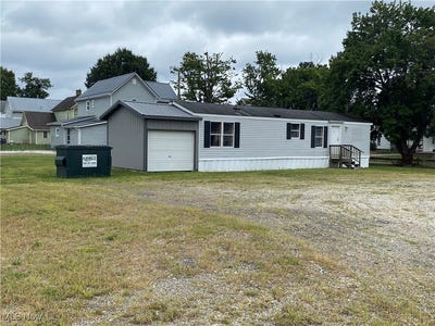 /international/us/200-liberty-street-newcomerstown-oh-110101809197/