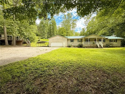 /international/us/132-wild-cherry-lane-sissonville-wv-110108959720/