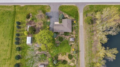 /international/us/3225-180th-street-lester-prairie-mn-110107826643/