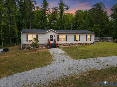 /international/us/1370-hunters-lane-chase-city-va-110107657828/