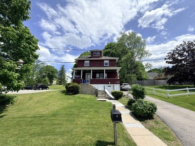 /international/us/11-clay-st-worcester-ma-110108120915/