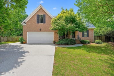 /international/us/2204-gardenia-court-wilmington-nc-110100684352/