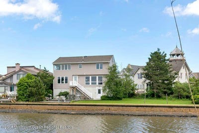 /international/us/127-trenton-avenue-point-pleasant-beach-nj-110098244990/